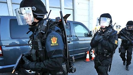 В Норвегии девушка-подросток напала с ножом на двух человек