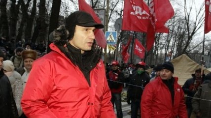 Кличко: Оппозиционные политики будут оставаться на Майдане