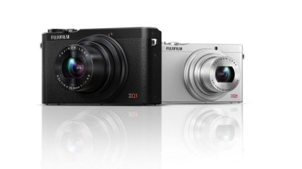 X-E2 и XQ1 - новые фотокамеры от Fujifilm