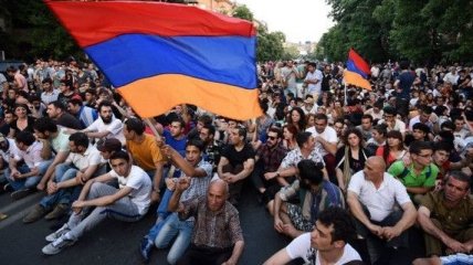 Активисты ЭлектроМайдана снова собрались в центре Еревана