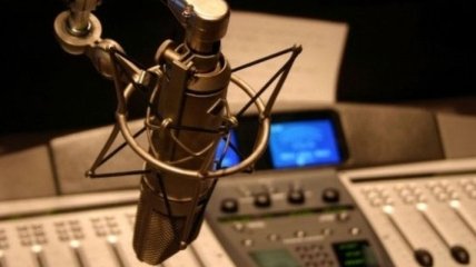 "Так воспитывался патриотизм": Радио обяжут ставить гимн по два раза в день