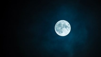 Субботняя "голубая Луна" станет последней до 2020 года