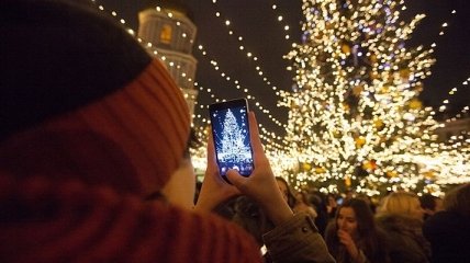 КГГА: Главная новогодняя елка Украины заработает 19 декабря