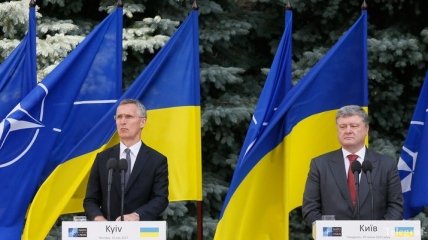 Президент Украины призвал НАТО и ЕС к сотрудничеству