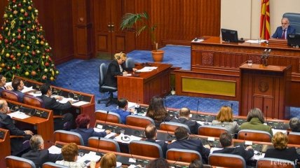 НАТО и ЕС ждут: Парламент Македонии принял решение о переименовании страны