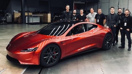 Технологии SpaceX в электромобиле: Tesla готовится выпустить заряженный Roadster