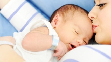 Новорожденный в доме: уход за малышом в первую неделю