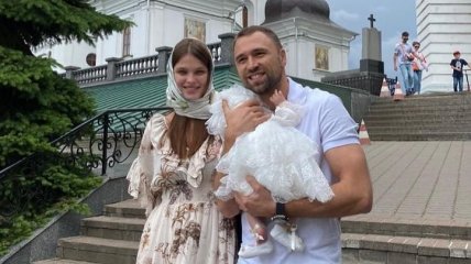 Экс-"холостяк" женился на украинской модели (фото)