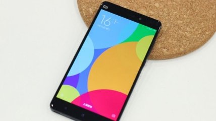 Xiaomi представила новые флагманские смартфоны