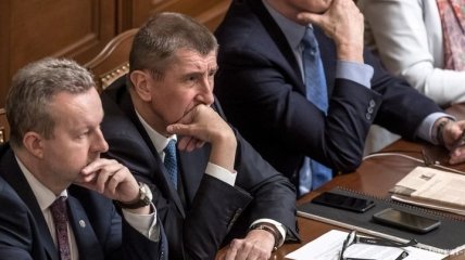 Новое чешское правительство подало в отставку