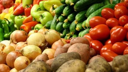 Цены на овощи в Украине пока дешеветь не спешат