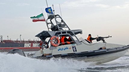 Иран анонсировал морские учения с участием РФ и Китая 