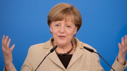Меркель: Германия полностью поддерживает Украину