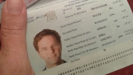 Журналист за 750 евро купил сирийский паспорт на имя премьера Нидерландов