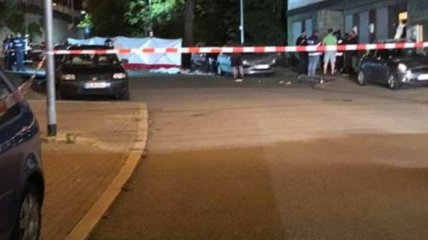 В Германии пьяный водитель протаранил толпу: есть погибший и травмированные 