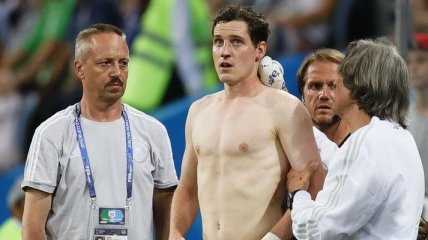 Полузащитнику сборной Германии сломали нос в матче ЧМ-2018