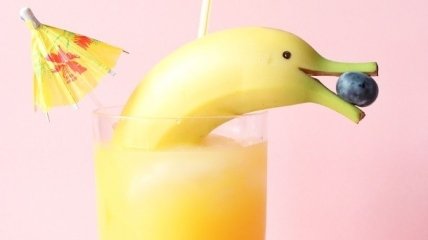 Как сделать дельфина из банана: забавное украшение для десертов пошагово