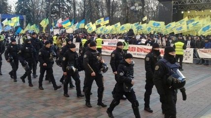 В центре Киева проходят сразу четыре акции протеста: усилены меры безопасности