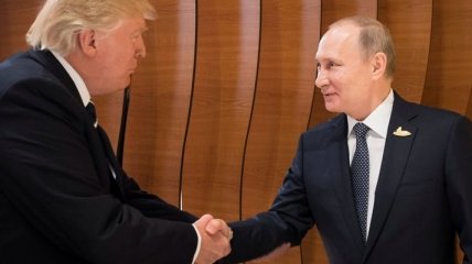 Первое рукопожатие: как прошло очное знакомство Трампа и Путина (Видео)