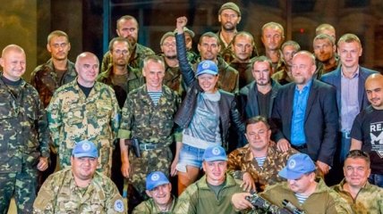15 освобожденных военнослужащих прибыли в Днепропетровск (Фото)