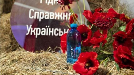 VODA UA та FlowerPot об'єднують мистецтво та природу на Ukrainian Fashion Week