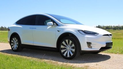 Tesla стала лидером в мире среди производителей электрокаров 