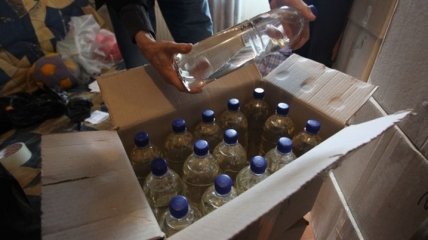 Одесские правоохранители изъяли несколько тонн фальсифицированного алкоголя 