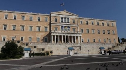 Министр финансов Греции настаивает на сокращении госрасходов