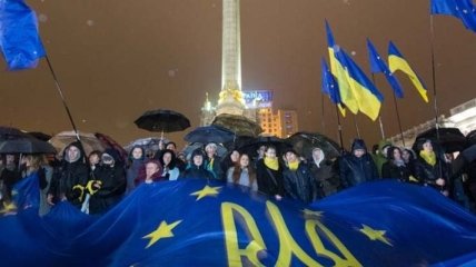 Украинцы сегодня отмечают День Достоинства и Свободы