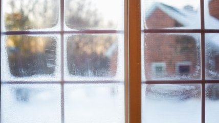 Как утеплить окна