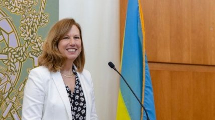 Временная поверенная в делах США в Украине встретилась с сотрудниками посольства