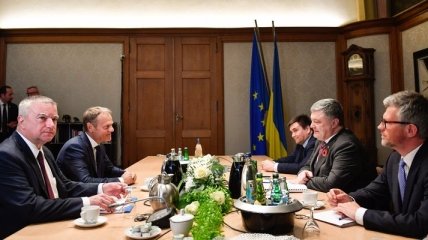 Порошенко приветствует санкции ЕС против организаторов выборов РФ в Крыму