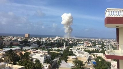 В столице Сомали Могадишо произошло несколько взрывов возле аэропорта 