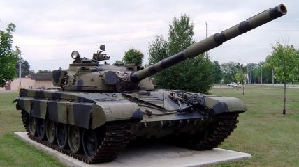 На армейских играх в России перевернулся танк
