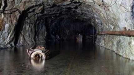 На шахте "Золотое" произошел прорыв воды, существует риск затопления