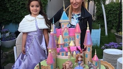 Звездный Инстаграм: Ксения Бородина подарила дочери сказочный День Рождения