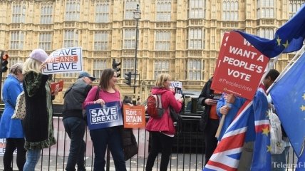 ЕС предложил Британии повременить с Brexit 