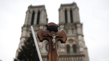 В Соборе Парижской Богоматери интронизовали католического экзарха