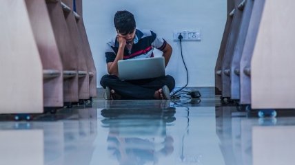 ЮНЕСКО: Половина детей, учащихся на дистанционном обучении, не имеют компьютера