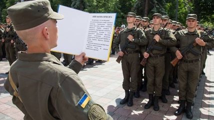 Новобранцы Нацгвардии массово приняли присягу в Киеве