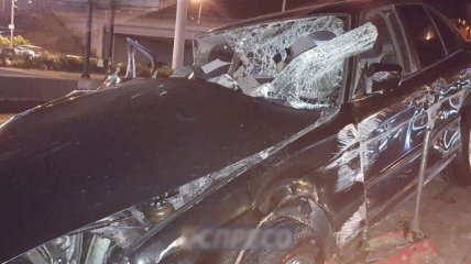 Ночное ДТП в Киеве: BMW превратился в груду металлолома 