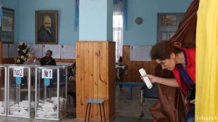 На выборах в Украине принимало участие рекордное количество наблюдателей