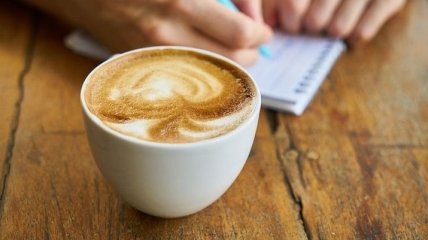 Злоупотребление кофе ведет к вымыванию кальция из организма