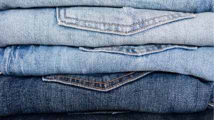 Як прати джинси, щоб не втратили колір