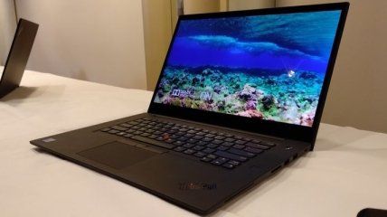Lenovo представила ноутбуки с необычными функциями