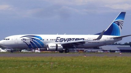 Захваченный авиалайнер EgyptAir покинуло большинство пассажиров