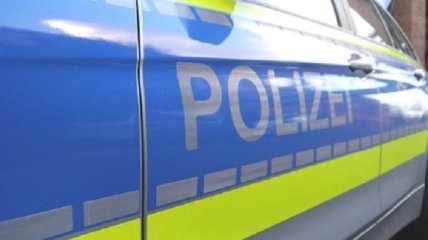 Три полицейских авто подожгли в Дрездене