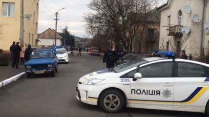В Мукачево произошел инцидент со стрельбой и гранатой