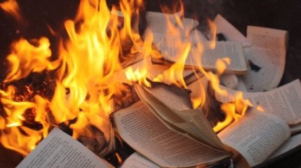 В России сожгли книги, изданные при поддержке Фонда Сороса