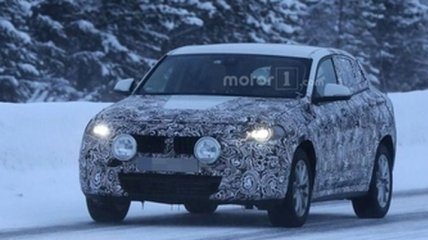 BMW X2 вышел на зимние тесты